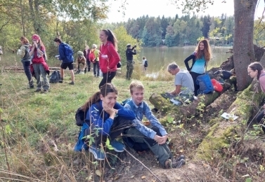 Studenti z přírodovědného kroužku na  Botanickém víkendu PřF JU