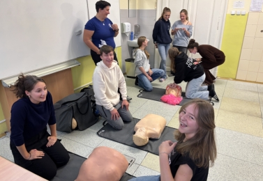 Kurz první pomoci s vodními záchranáři