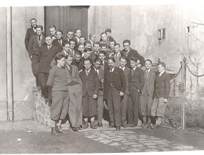 -42,2 st. Celsia naměřil 11. února 1929 v Českých Budějovicích Jaroslav Maňák, profesor gymnázia v České ulici