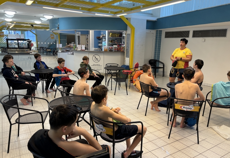 Záchrana na vodě s vodní záchrannou službou ČB