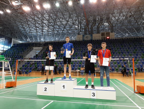 S novým školním rokem se rozjel i kolotoč badmintonových turnajů, ve kterých se významně prosadili i žáci naší školy